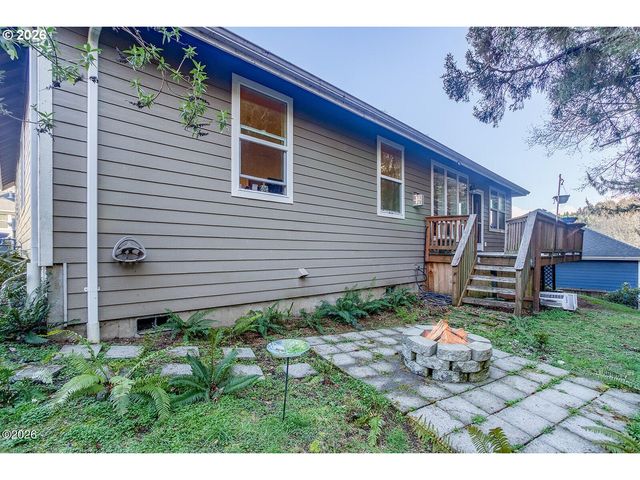 4635 Ne TIDE Ave, Lincoln City, OR 97367