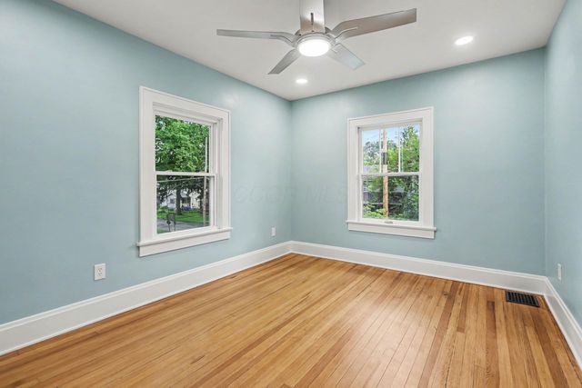 991 Lawrence Drive, Columbus, OH 43207
