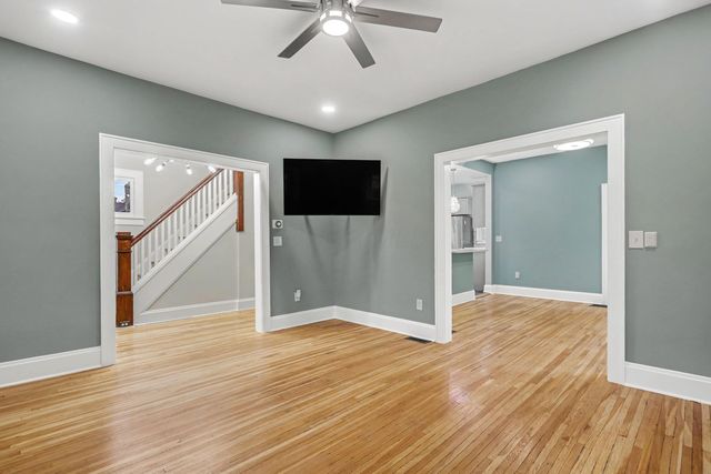 991 Lawrence Drive, Columbus, OH 43207