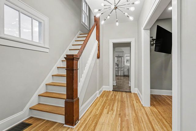 991 Lawrence Drive, Columbus, OH 43207
