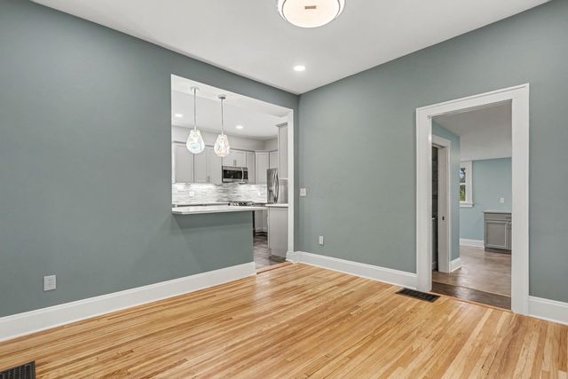 991 Lawrence Drive, Columbus, OH 43207