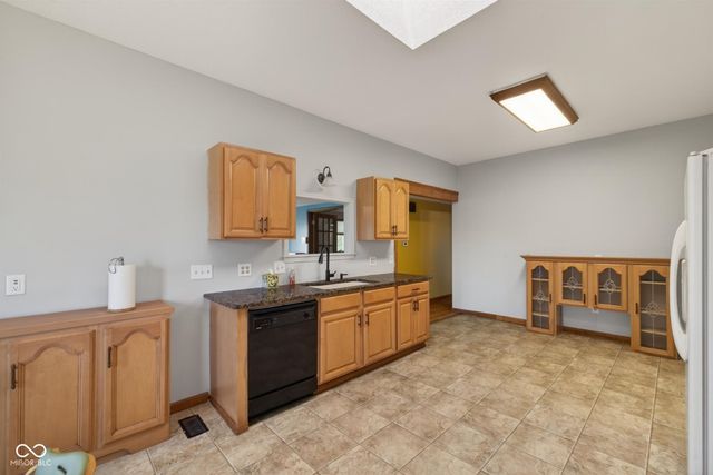 5925 W State Road 46, Poland, IN 47868
