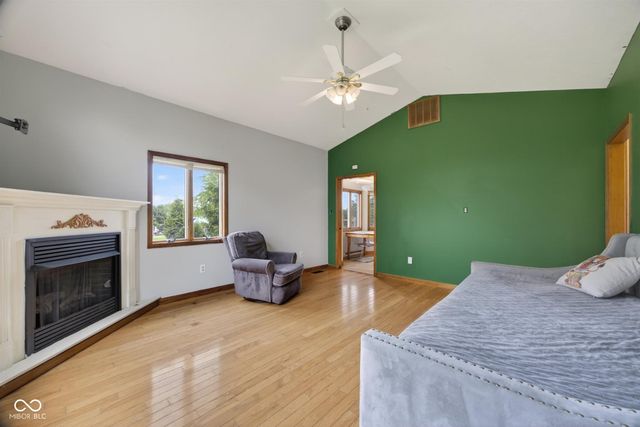 5925 W State Road 46, Poland, IN 47868