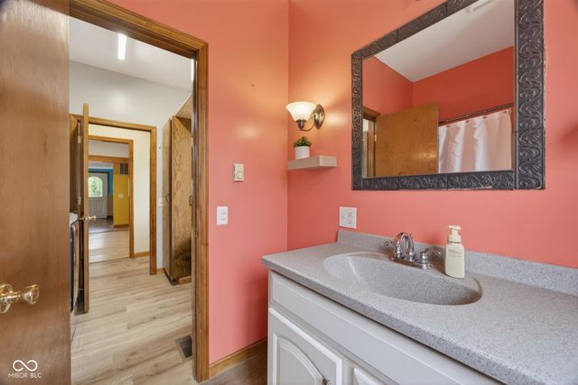 5925 W State Road 46, Poland, IN 47868