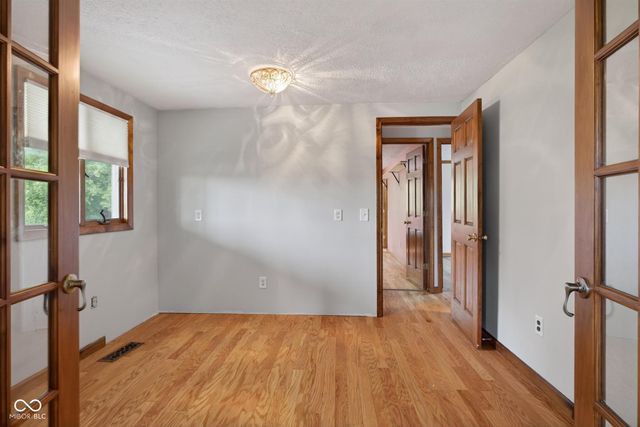 5925 W State Road 46, Poland, IN 47868