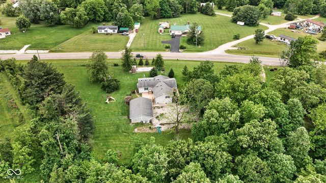 5925 W State Road 46, Poland, IN 47868