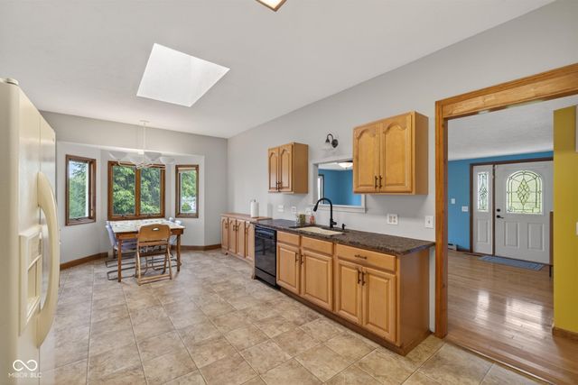 5925 W State Road 46, Poland, IN 47868