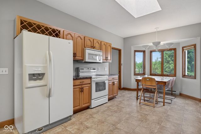 5925 W State Road 46, Poland, IN 47868