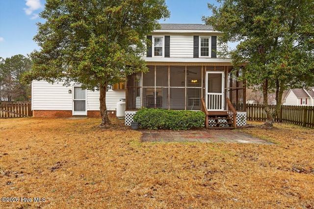 2003 Pinetree Drive, New Bern, NC 28562