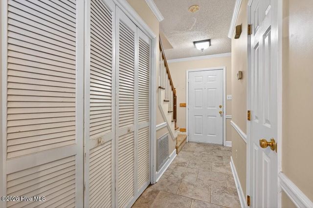 2003 Pinetree Drive, New Bern, NC 28562