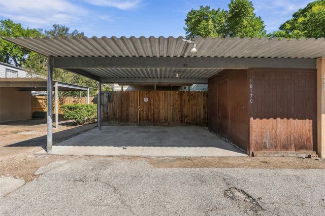 10170 Beekman Place Drive, Houston, TX 77043