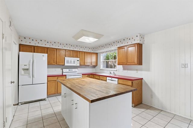 10170 Beekman Place Drive, Houston, TX 77043