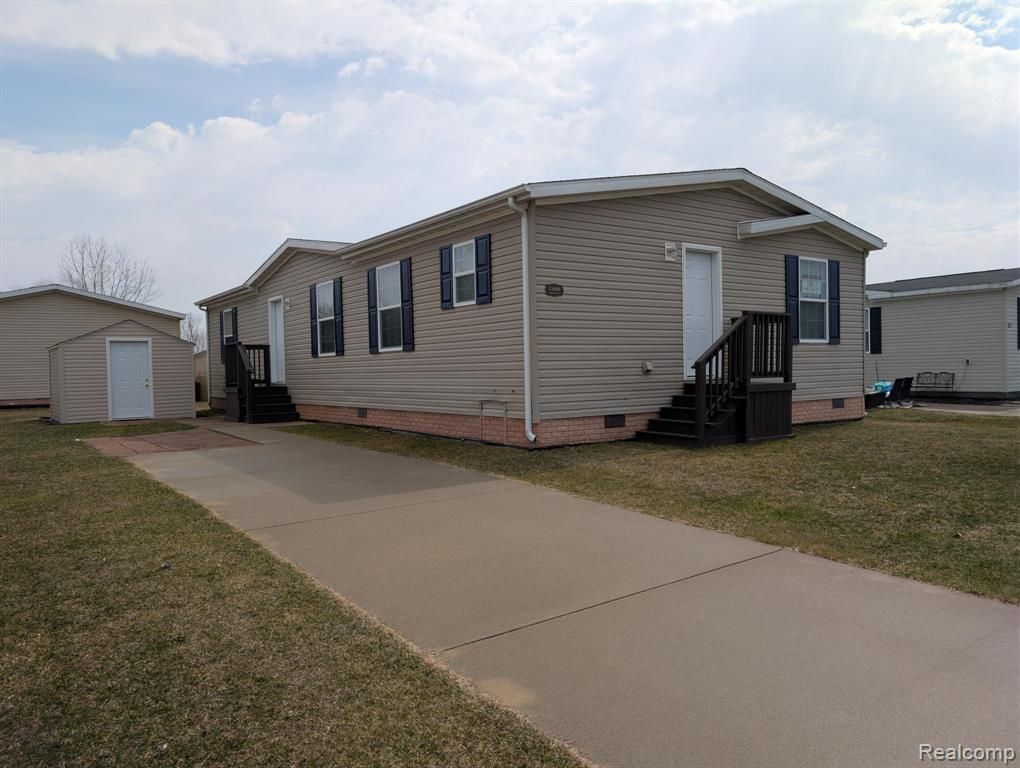 11033 Quail Run Court, South Lyon, MI 48178