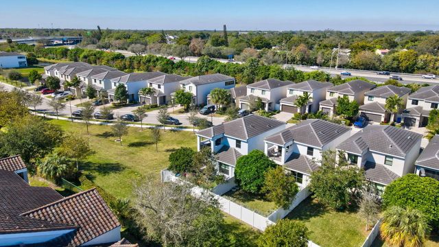 224 NW 36th Avenue, Pompano Beach, FL 33069