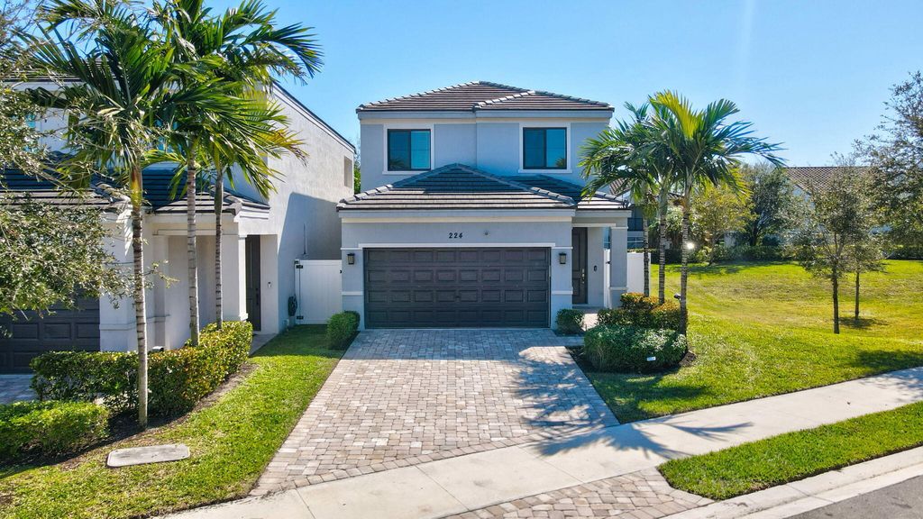 224 NW 36th Avenue, Pompano Beach, FL 33069