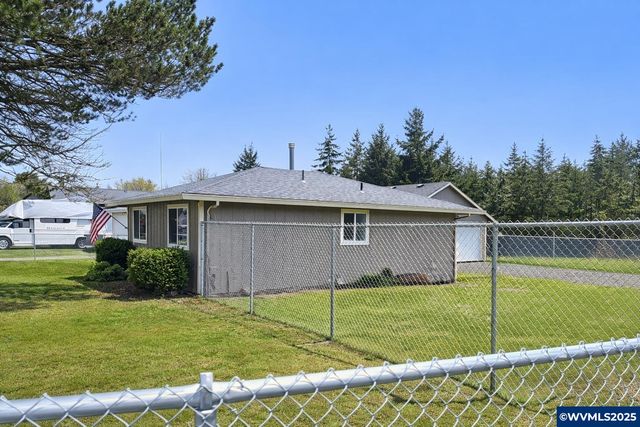 454 NE Elm St, Sheridan, OR 97378