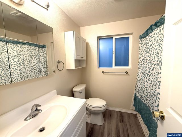 454 NE Elm St, Sheridan, OR 97378