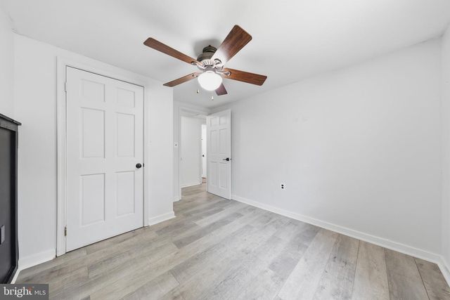 371 OAK HILL RD, Berkeley Springs, WV 25411