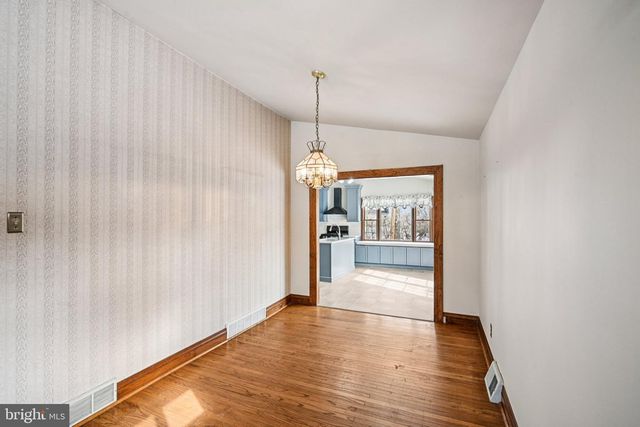 2 BLUE RIDGE RD, Plymouth Meeting, PA 19462