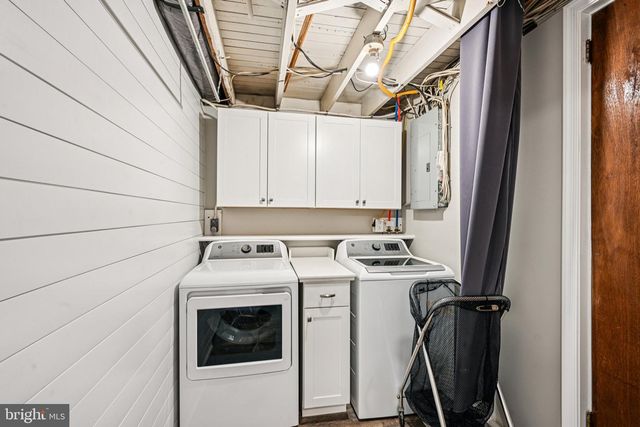 2 BLUE RIDGE RD, Plymouth Meeting, PA 19462