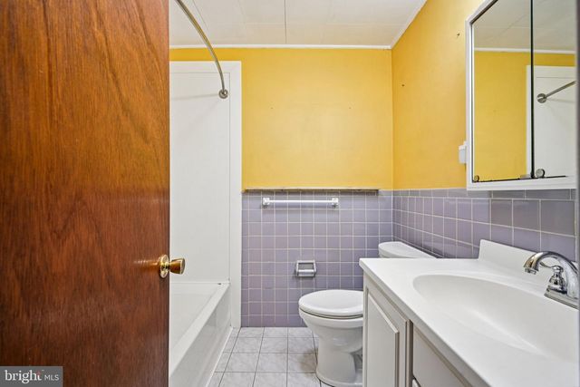 2 BLUE RIDGE RD, Plymouth Meeting, PA 19462