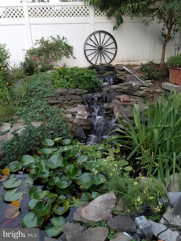 2 BLUE RIDGE RD, Plymouth Meeting, PA 19462