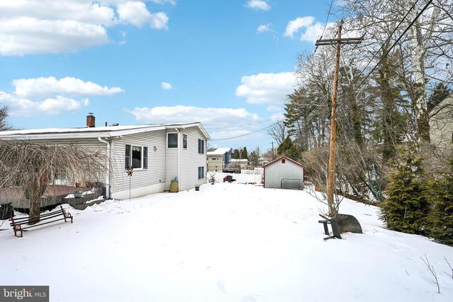 2 BLUE RIDGE RD, Plymouth Meeting, PA 19462