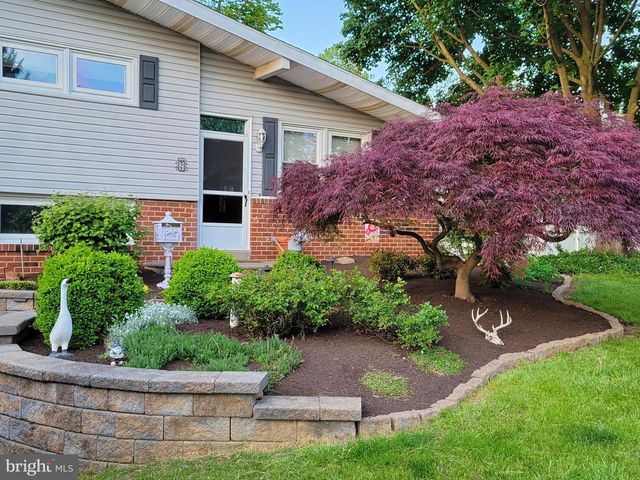 2 BLUE RIDGE RD, Plymouth Meeting, PA 19462