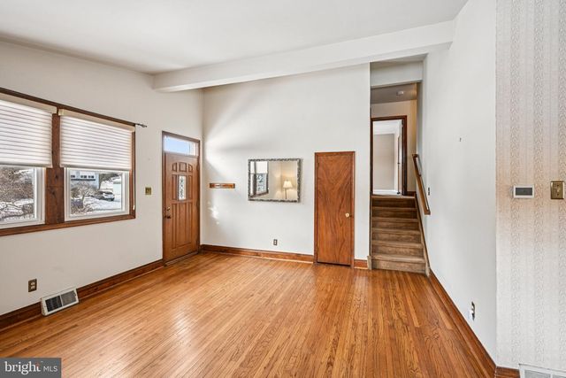 2 BLUE RIDGE RD, Plymouth Meeting, PA 19462