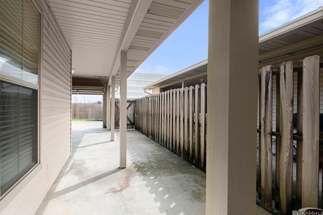2907 Magazine Dr, Baton Rouge, LA 70816