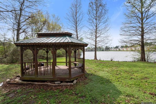 2907 Magazine Dr, Baton Rouge, LA 70816