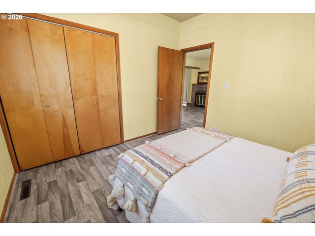 1814 4th St, Astoria, OR 97103