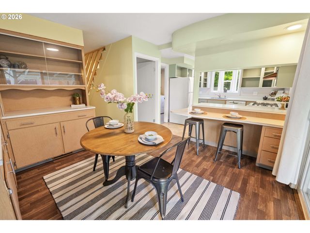 1814 4th St, Astoria, OR 97103