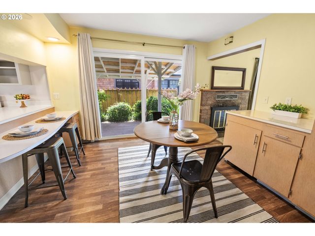 1814 4th St, Astoria, OR 97103