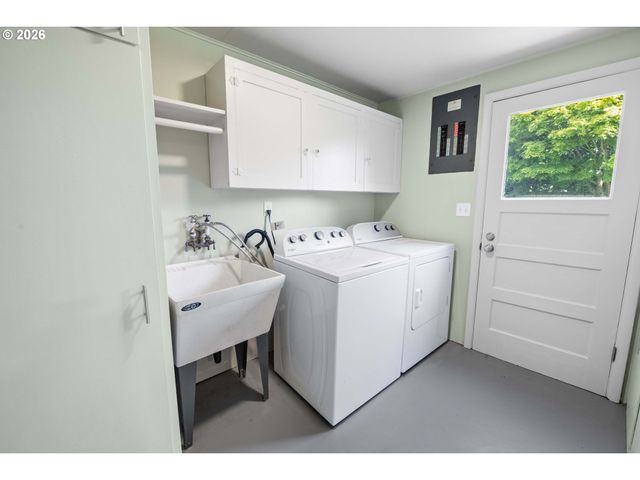 1814 4th St, Astoria, OR 97103