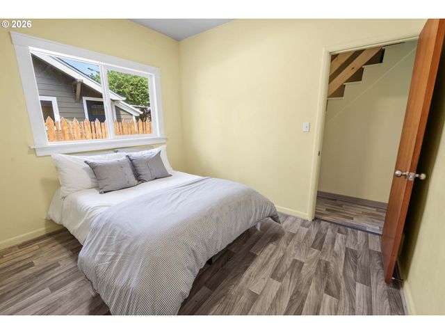 1814 4th St, Astoria, OR 97103