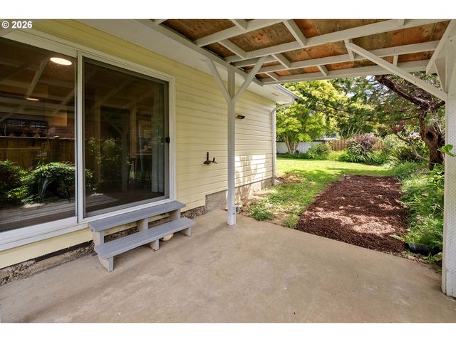 1814 4th St, Astoria, OR 97103