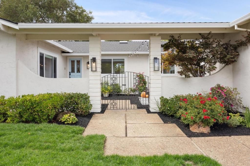 Image 3 of property listing at 13755 Dolphin Drive, Saratoga, CA 95070