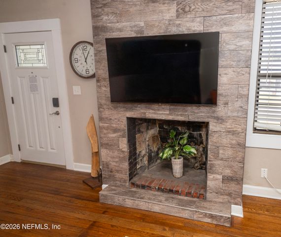 1724 ORLANDO Circle N, Jacksonville, FL 32207