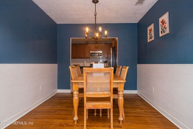 1724 ORLANDO Circle N, Jacksonville, FL 32207