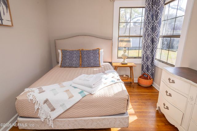 1724 ORLANDO Circle N, Jacksonville, FL 32207