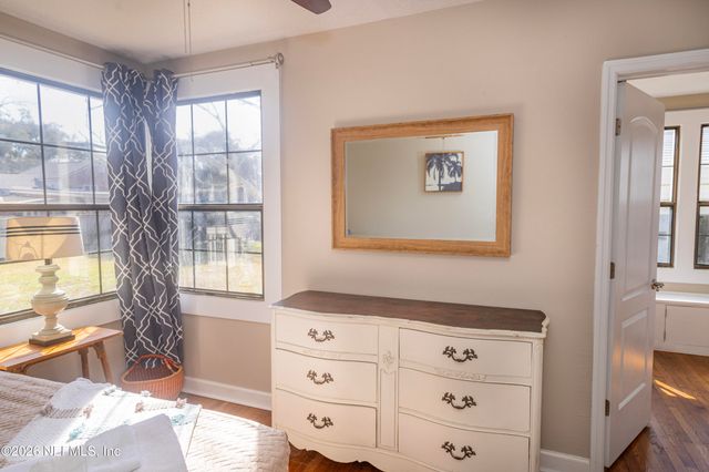 1724 ORLANDO Circle N, Jacksonville, FL 32207