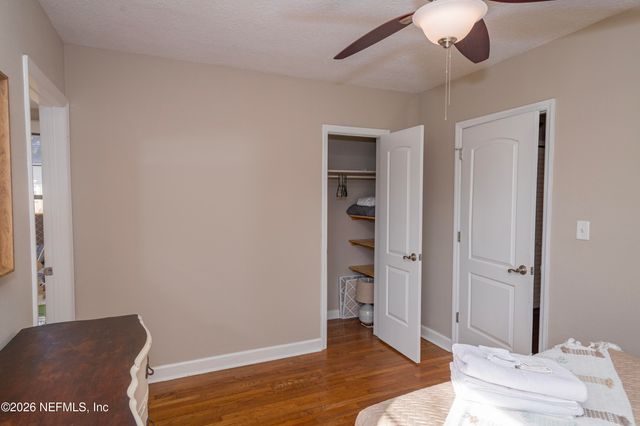 1724 ORLANDO Circle N, Jacksonville, FL 32207