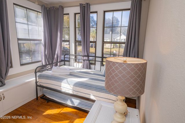 1724 ORLANDO Circle N, Jacksonville, FL 32207