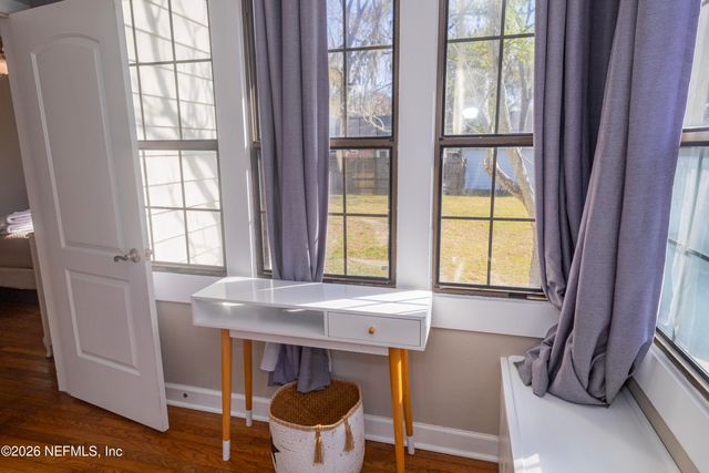 1724 ORLANDO Circle N, Jacksonville, FL 32207