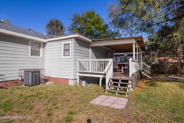 1724 ORLANDO Circle N, Jacksonville, FL 32207