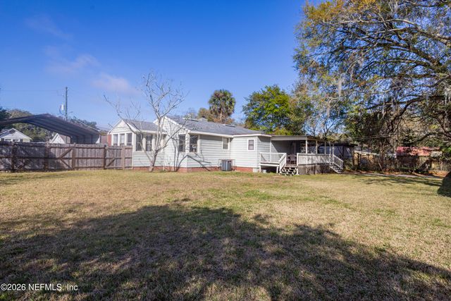 1724 ORLANDO Circle N, Jacksonville, FL 32207