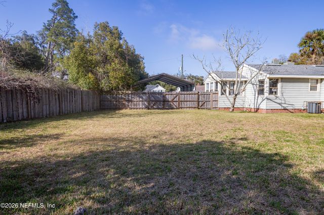 1724 ORLANDO Circle N, Jacksonville, FL 32207