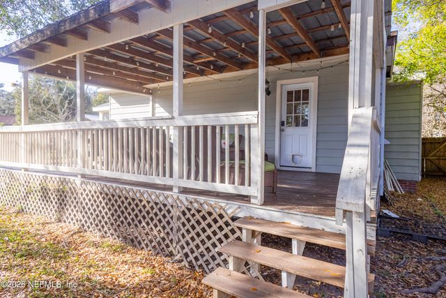 1724 ORLANDO Circle N, Jacksonville, FL 32207