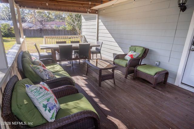 1724 ORLANDO Circle N, Jacksonville, FL 32207